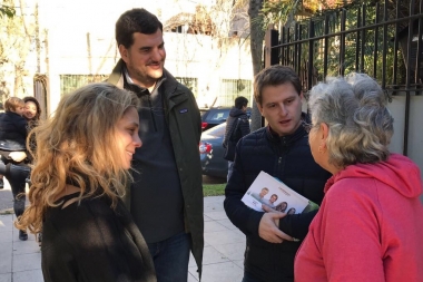 Funcionarios nacionales y bonaerenses realizaron un “timbreo” en San Fernando