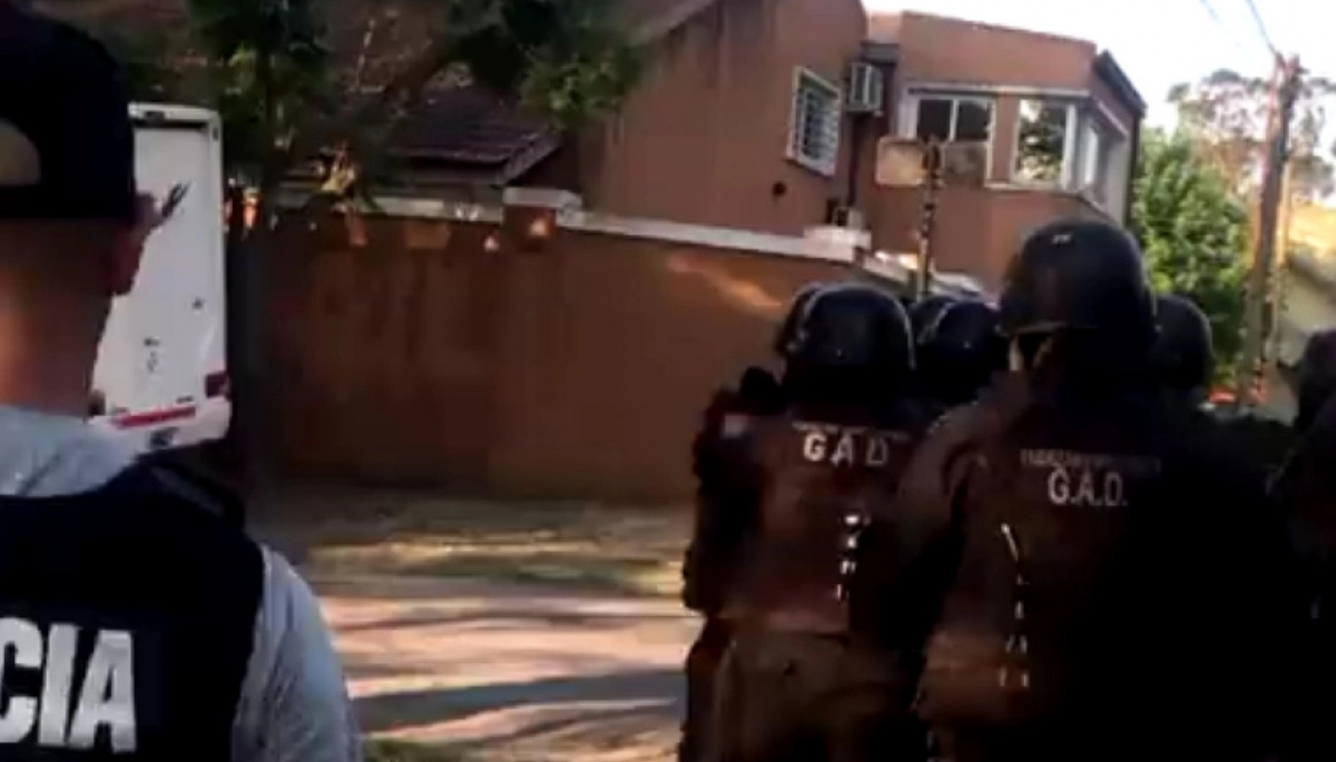 Allanamiento y detención de un nieto del “Pata Medina”: secuestraron armas y drogas