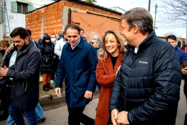 Galmarini y Katopodis inauguraron nuevas redes cloacales en Almirante Brown