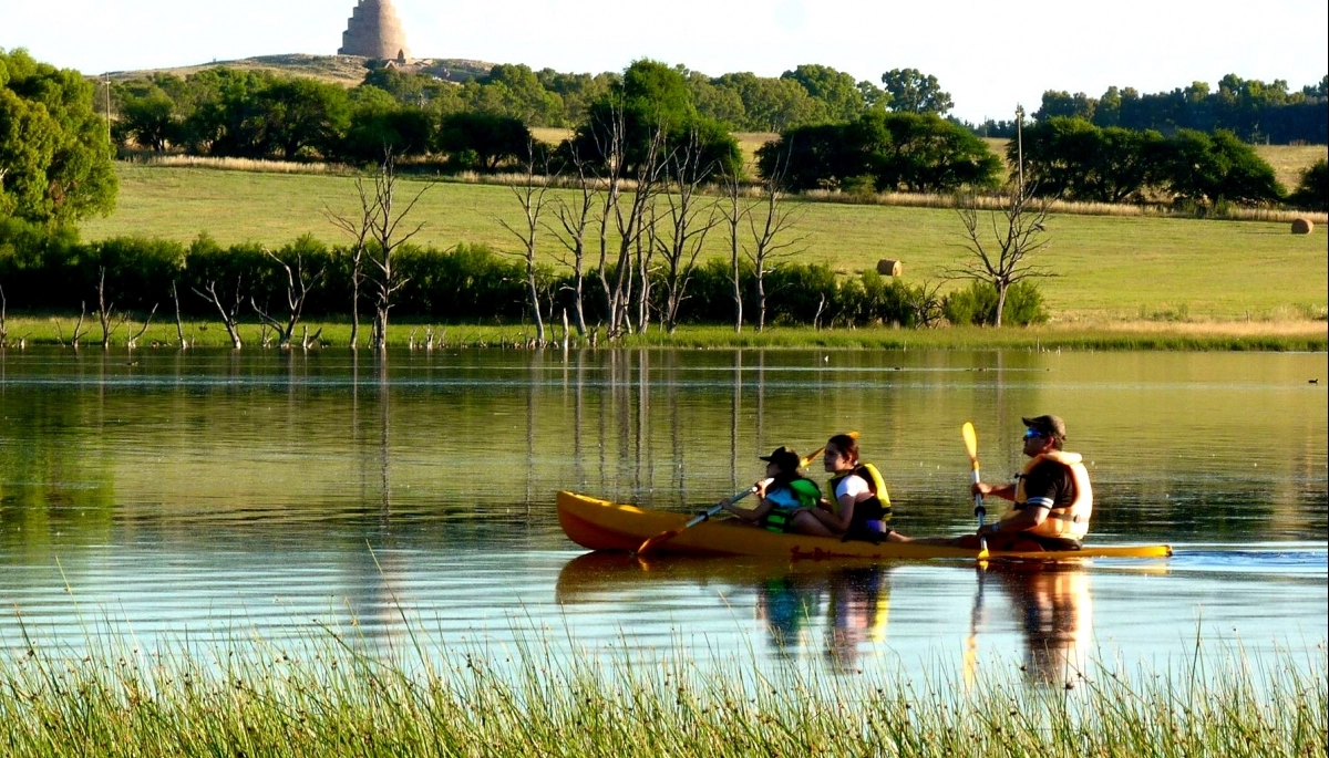Destinos bonaerenses: paseos en kayak, shows, ferias y más para el finde XXL