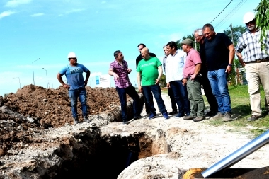 Paredi supervisó el avance del acueducto Santa Clara del Mar - Mar Chiquita