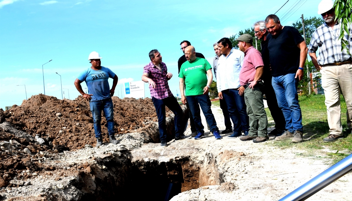 Paredi supervisó el avance del acueducto Santa Clara del Mar - Mar Chiquita