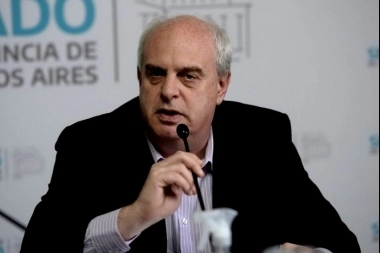 Rabinovich acusó a Kicillof de “sostener que Mar del Plata existe sólo en verano”