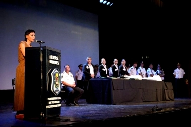 Mayra Mendoza anunció que continuará financiando a la Policía en Quilmes