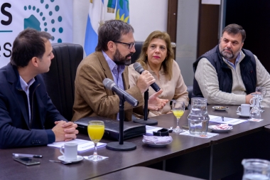 Legisladores recibieron al subsecretario de Energía Nuclear nacional para discutir sobre Atucha III