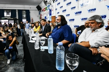 Junto a Correa, Kicillof participó de la asunción de Baradel en la CTA de la Provincia