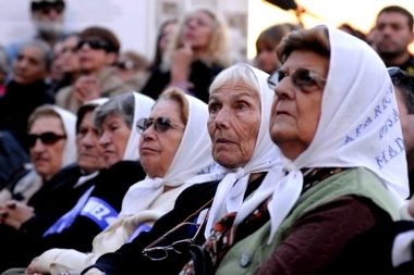 Apareció el nieto 131: felicidad e ilusión en Abuelas de Plaza de Mayo