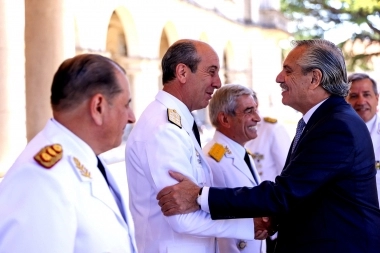 Alberto Fernández encabezó la ceremonia de egreso de oficiales de las Fuerzas Armadas