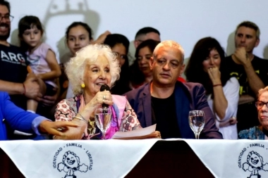 Semanas de encuentros: Abuelas de Plaza de Mayo confirmaron el hallazgo del nieto 132