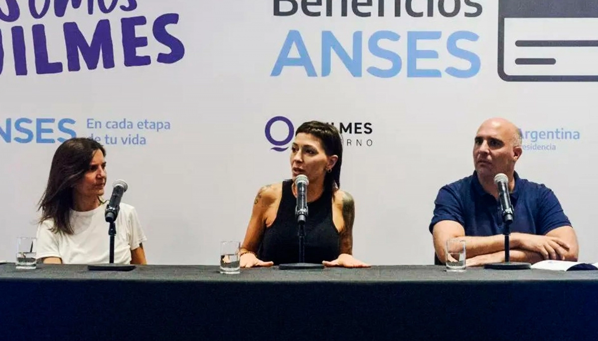 Mendoza y Raverta firmaron la articulación de Beneficios Anses con la tarjeta Somos Quilmes