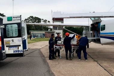 Gracias a un vuelo sanitario, salvaron a un bebé que nació prematuro en Pehuajó