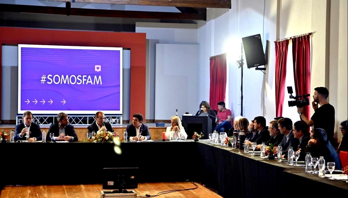Los intendentes de la FAM apoyaron el pedido de juicio político a la Corte Suprema