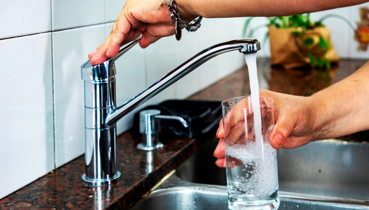 AySA solicitó a los usuarios el uso responsable del agua potable frente a las altas temperaturas