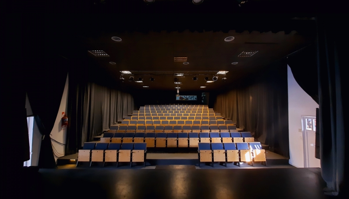 Con variedad de propuestas el teatro de Santa Clara del Mar mostró su calendario