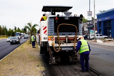 El Gobierno bonaerense anunció que la repavimentación del Camino Centenario avanzó un 40%