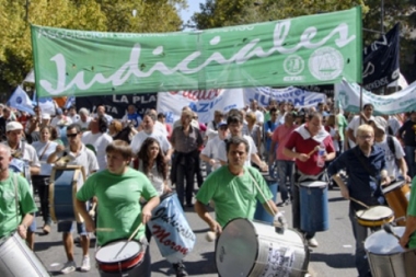 Judiciales inician nuevo paro de 48 horas en reclamo de concovatoria a paritarias