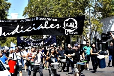Se suma uno más: judiciales reclamaron el pedido de apertura de paritarias 2023