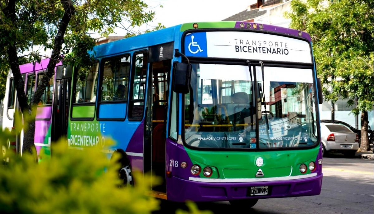 Vicente López otorgó WiFi gratis en las 14 unidades del Transporte Bicentenario
