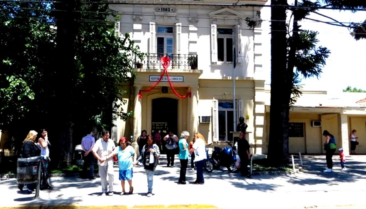 Detuvieron a una falsa doctora en el Hospital Gandulfo de Lomas de Zamora