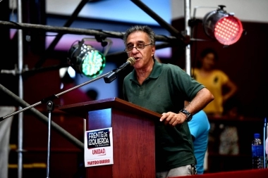 Néstor Pitrola anunció su precandidatura a gobernador de la Provincia