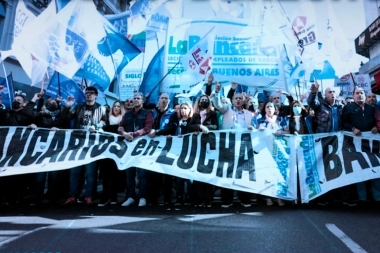 Ante el paro bancario, el Gobierno cedió y dictó conciliación obligatoria