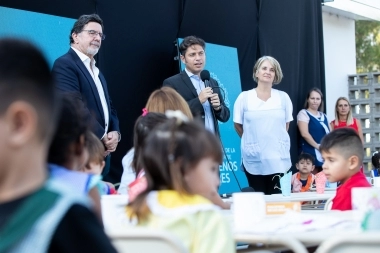Kicillof participó junto a Sileoni del acto de inicio de ciclo lectivo 2023 en La Plata