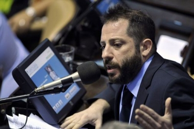 Desde el FpV, Ottavis impulsa un plan para madres y recién nacidos basado en Qunita