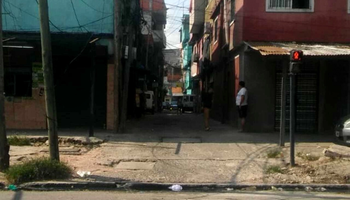 Ciudad Oculta: fueron a buscar a un menor y por error mataron a un vecino
