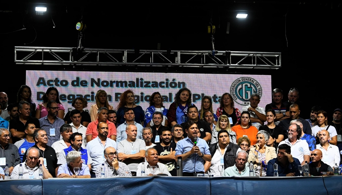 Kicillof recibió apoyo de la CGT para su reelección y la candidatura de Julio Alak en La Plata