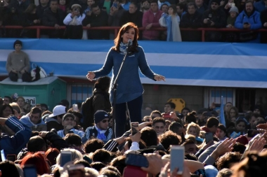 Sin nombrarla, CFK apuntó a Vidal: “Podrás tener coaching y carita de buena, pero esta es la realidad”