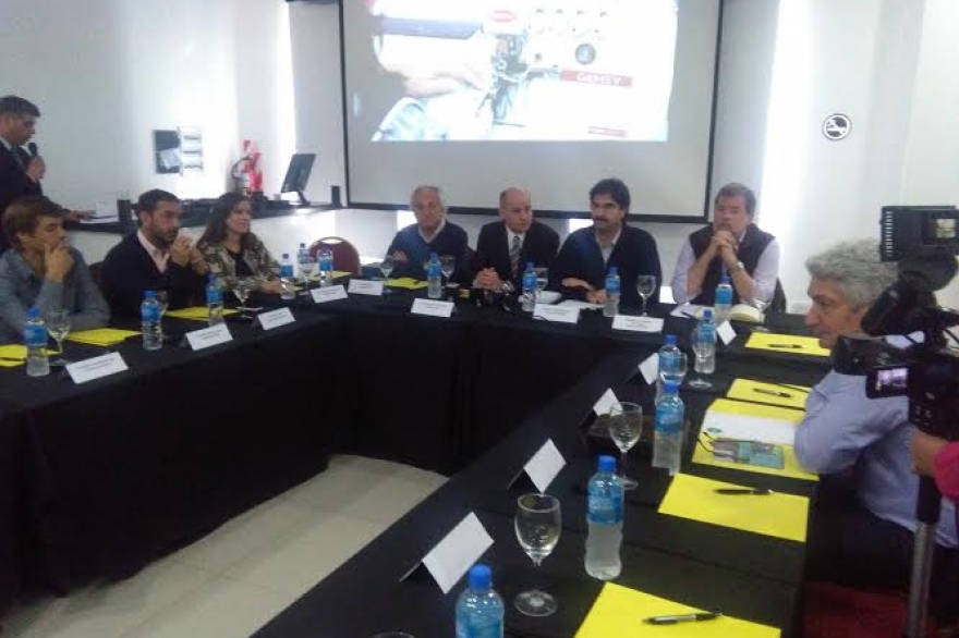 Elustondo y Sarquís encabezaron un nuevo Foro de Intendentes del Sudoeste Bonaerense