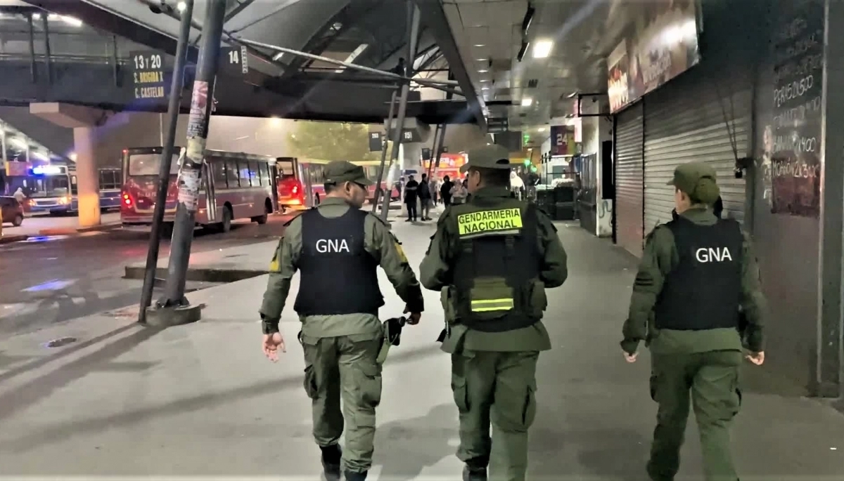 Nación desplegó gendarmes en 40 líneas de colectivos del Conurbano