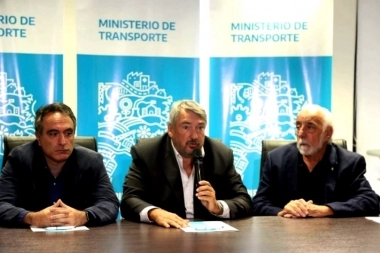 El gobierno bonaerense llegó a un acuerdo con Metropol para levantar el paro de colectivos