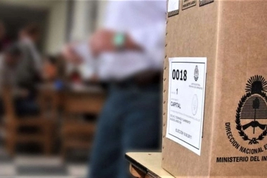 El decreto de las PASO de Kicillof no menciona las elecciones generales: ¿Habrá desdoblamiento?