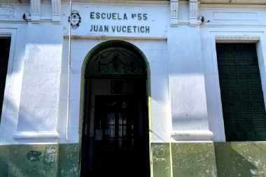 “Para hacer una broma”: en La Plata un niño de 11 años llevó una pistola su colegio