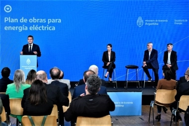 Massa presentó un plan de obras de energía eléctrica junto a intendentes bonaerenses