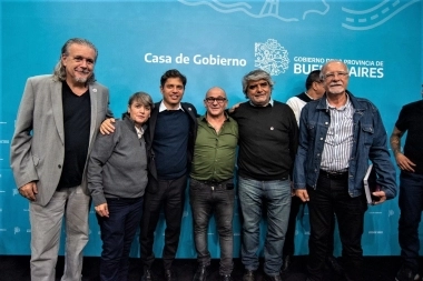 Almuerzo en Gobernación: Kicillof recibió el apoyo del Frente Sindical para su relección