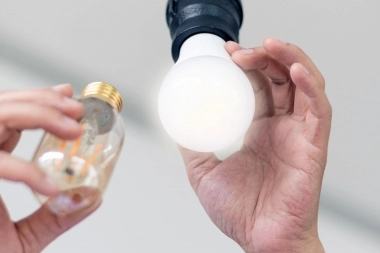 En qué consiste el plan del Gobierno para impulsar el recambio de lámparas de alto consumo por LED