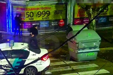 ¿Autocrítica? Habría robado una camioneta y para eludir el arresto se escondió en la basura