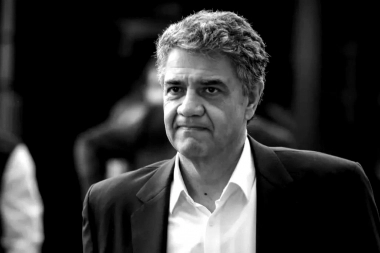 Más movimiento en la interna de Juntos: Jorge Macri se mostró con candidato liberal