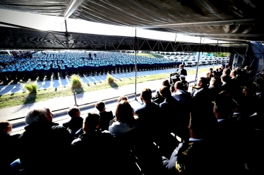 Kicillof prometió aumentos a las horas Cores en un acto de egreso de policías bonaerenses
