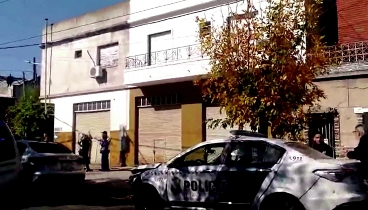 Demencial balacera durante un intento de robo a un local de autopartes