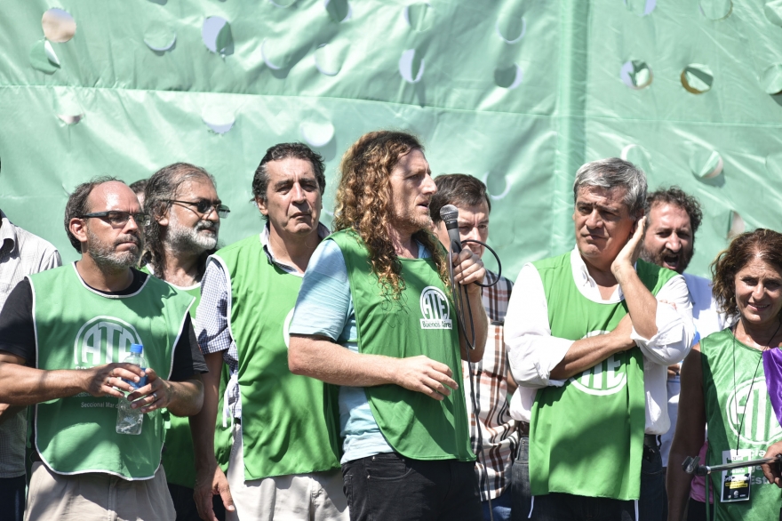 ATE vuelve a exigir la reapertura de paritarias y el pago de un bono de fin de año