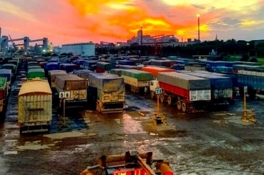 Con una millonaria  inversión, y múltiples obras el Gobierno nacional mejorará el Puerto Quequén