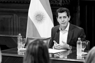 Del círculo a la periferia: Wado pierde la confianza de Cristina por acercarse a Kicillof