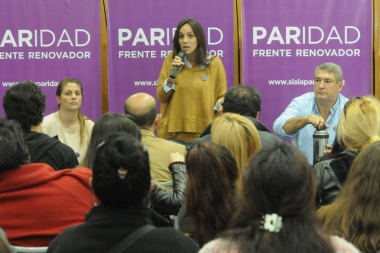 Malena Galmarini se fue hasta San Martín en su campaña por la Paridad de Género