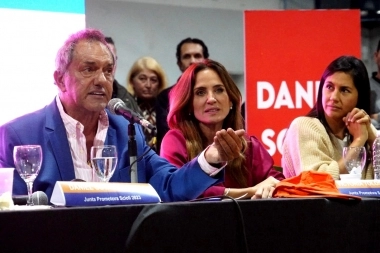 Scioli y Tolosa Paz afinan campaña en Mar del Plata de la mano de una legisladora bonaerense