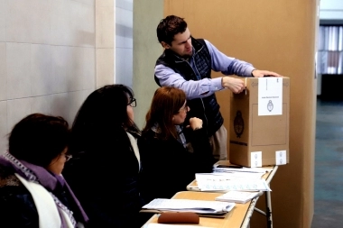 Monto confirmado: cuánto cobrarán los fiscales de mesa en las elecciones 2023