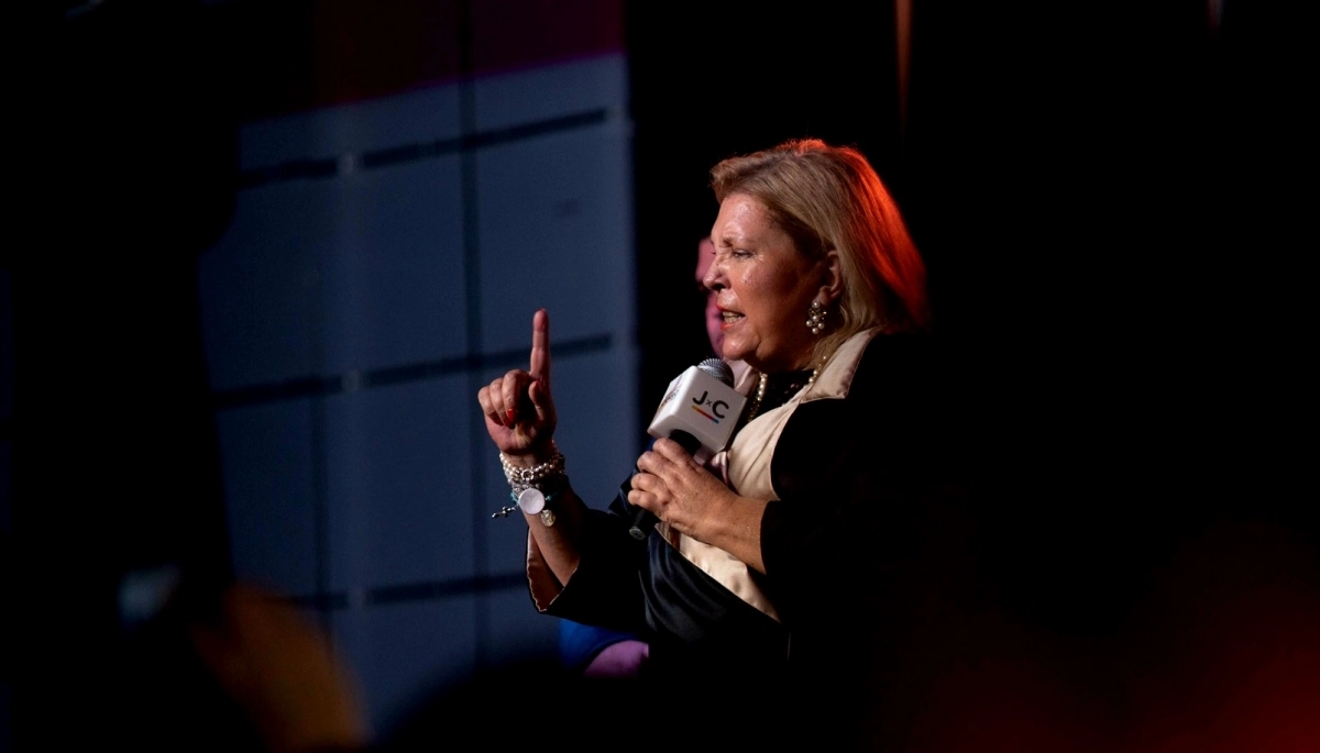 Carrió alimenta la interna de la oposición y habló sobre una posible alianza entre Milei y Macri
