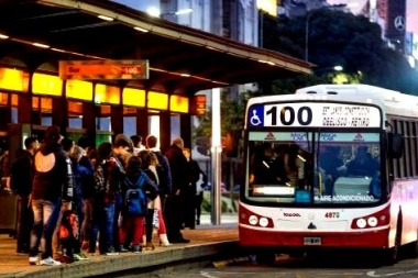 La UTA amenazó con un paro de transportes de 24 horas para el próximo martes